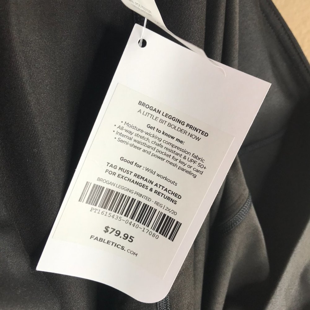 NWT Fabletics Women's Brogan Splatter Printed Leggings Black/White ~ Size 2X/20 - Picture 5 of 5